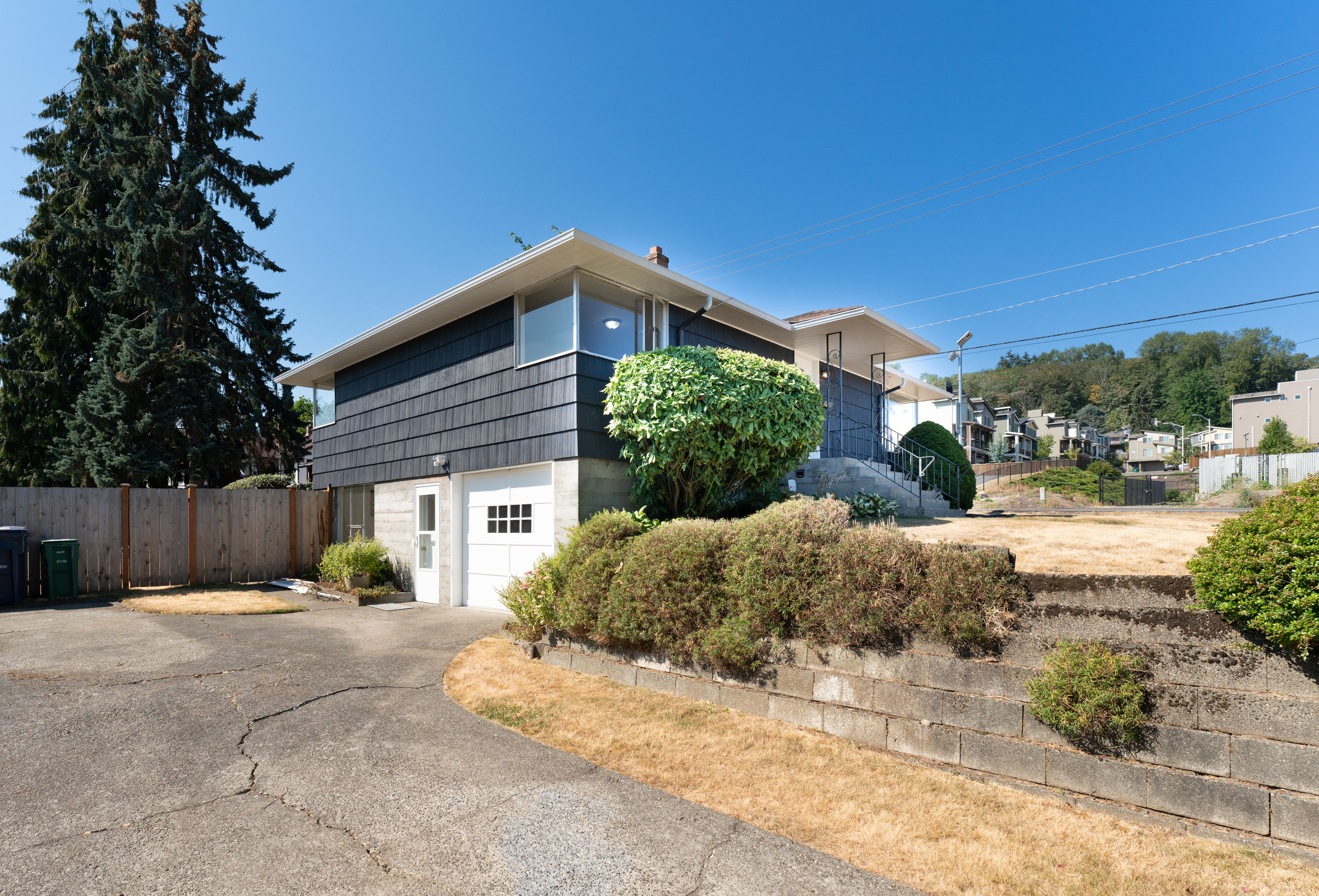 8405 South 118th Street