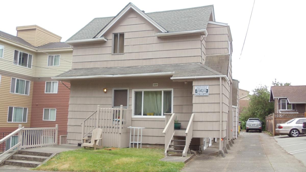 4249 9th Avenue Northeast - 3