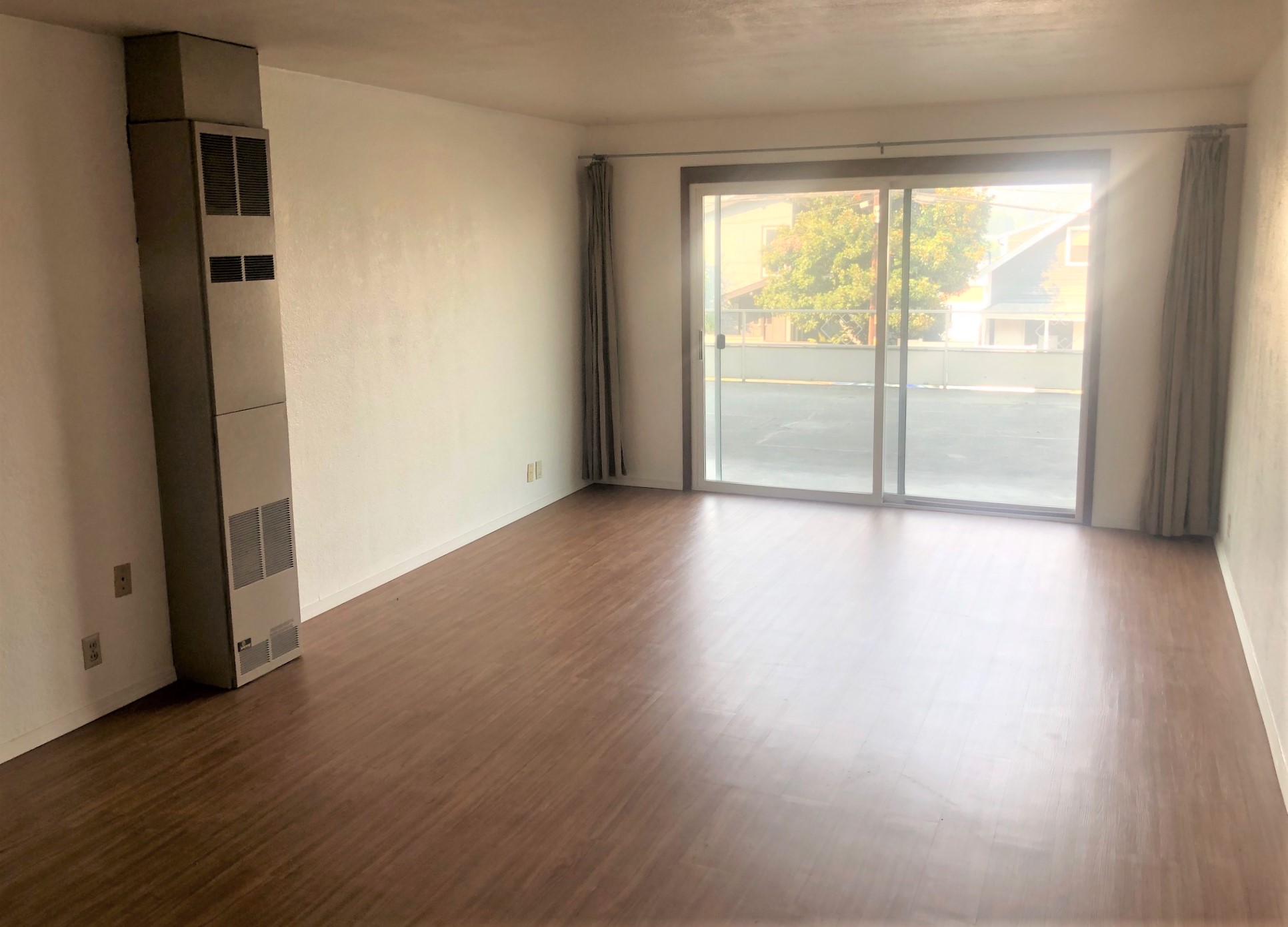 633 West Nickerson Street - 1