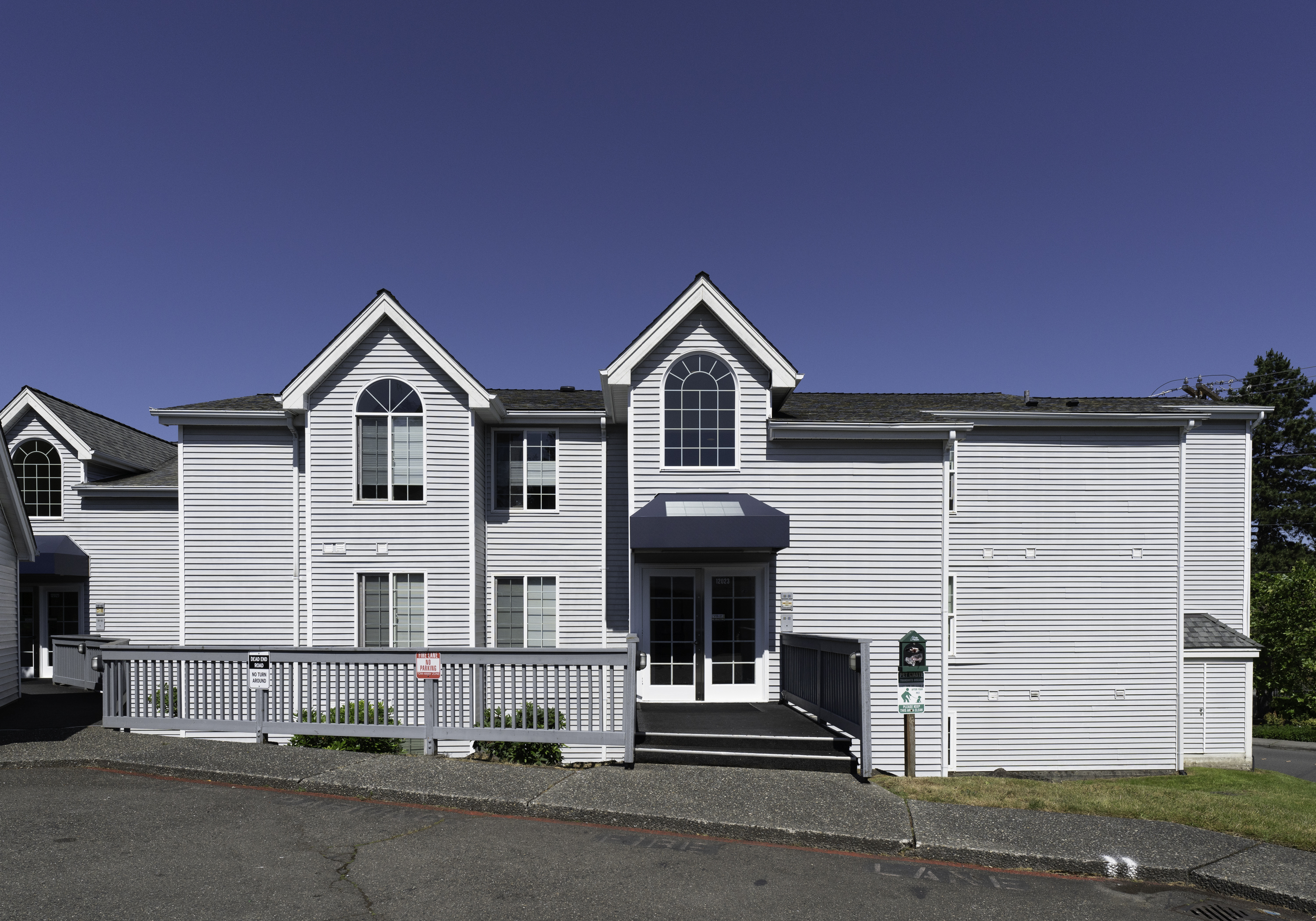 12023 SE 60th St Unit F